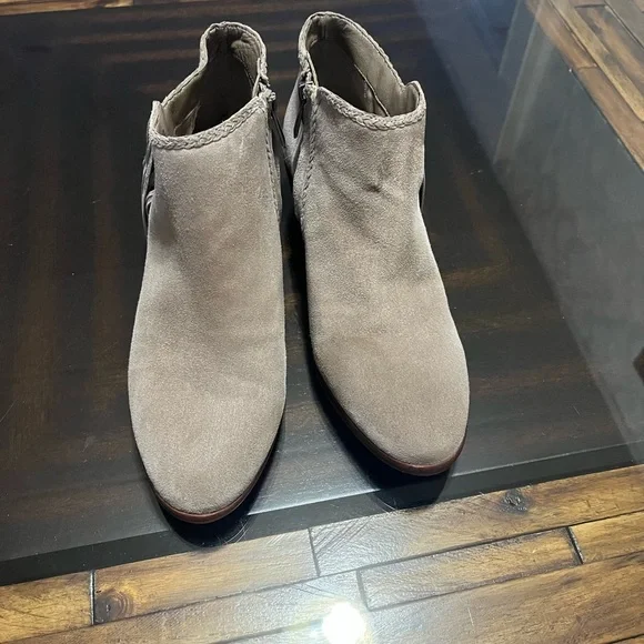 Sam Edelman Paige Fringe Gray Leather Suede Ankle Booties Size 8.5 - Picture 2 of 11